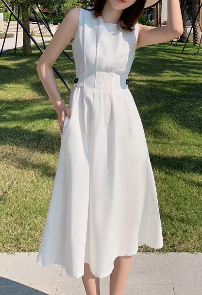 A-line Sleeveless Chic Dress - Image 2