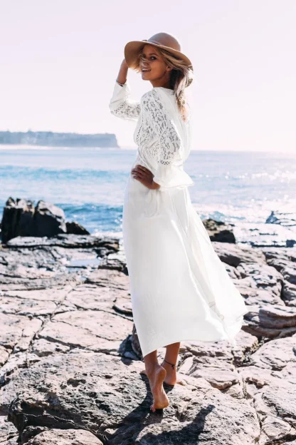 V-neck Maxi White Dress - Image 2
