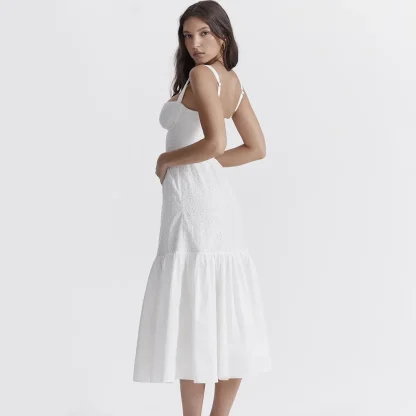 Elegant Sleeveless White Dress - Image 3
